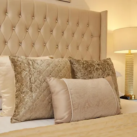 Deluxe Apt, Riverside Canal View&free Parking リーズ