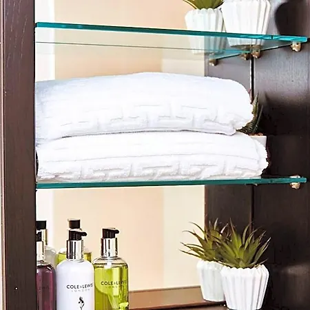 Deluxe Apt, Riverside Canal View&free Parking Szálloda 3*