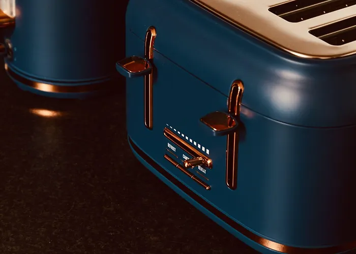 Deluxe Apt, Riverside Canal View&free Parking ホテル リーズ