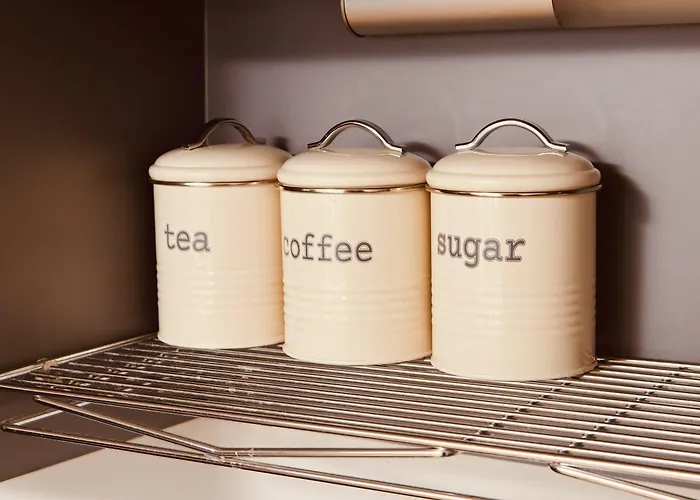 Deluxe Apt, Riverside Canal View&free Parking ホテル 3*