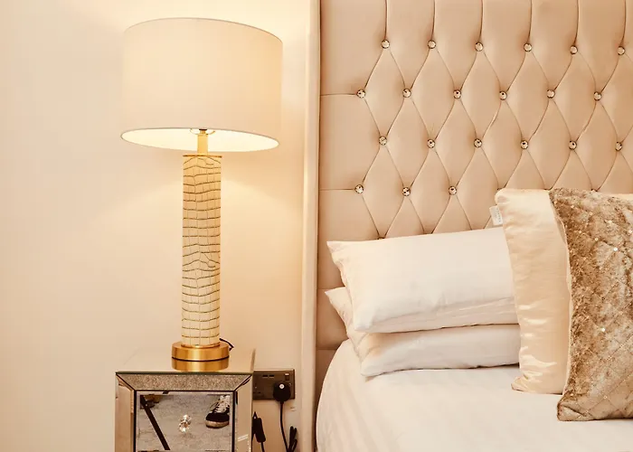 Deluxe Apt, Riverside Canal View&free Parking 3* リーズ