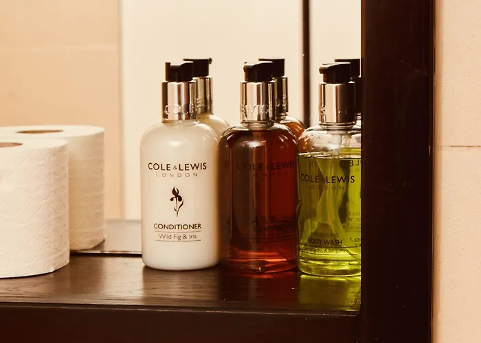 Deluxe Apt, Riverside Canal View&free Parking リーズ